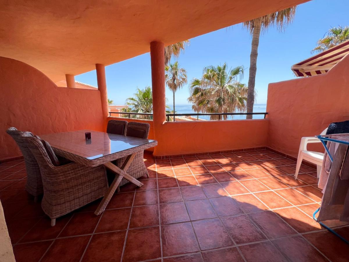 Luxury Three Bedroom Apartment At Estepona Esterno foto