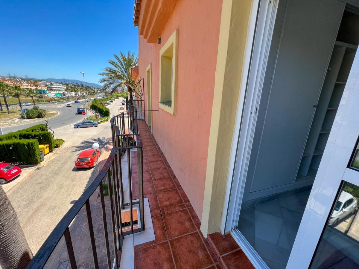 Luxury Three Bedroom Apartment At Estepona Esterno foto