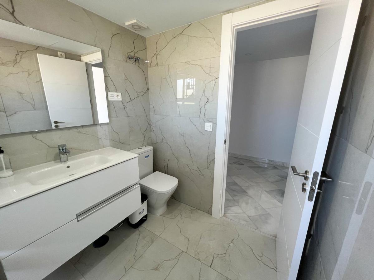 Luxury Three Bedroom Apartment At Estepona Esterno foto