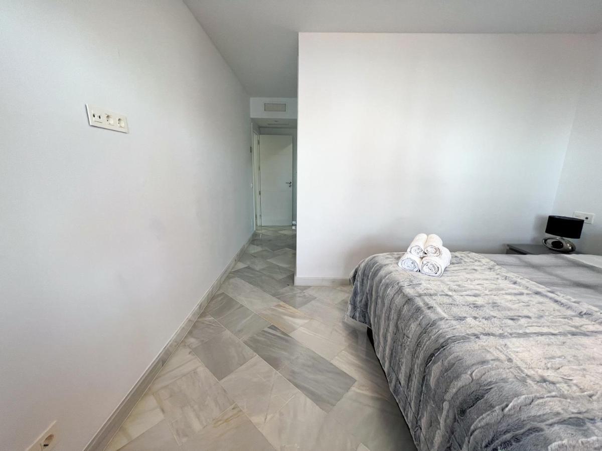 Luxury Three Bedroom Apartment At Estepona Esterno foto